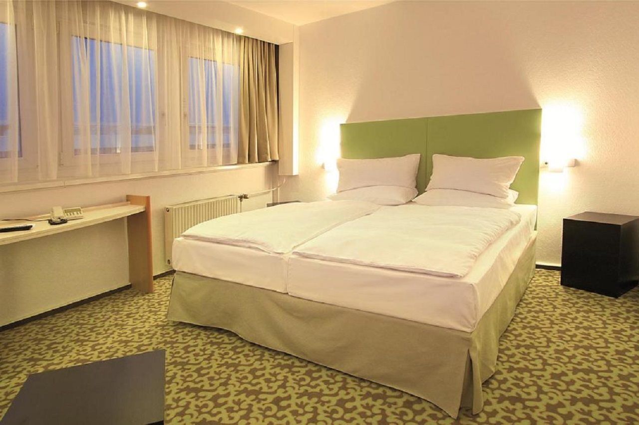 Ibis Dresden Koenigstein Hotel Exterior photo